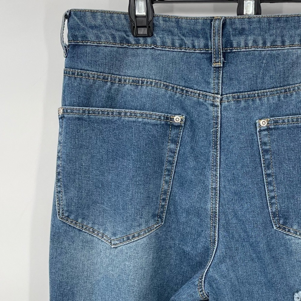 NEW! Pretty Little Thing Bum Rip Jeans - Picture 10 of 15